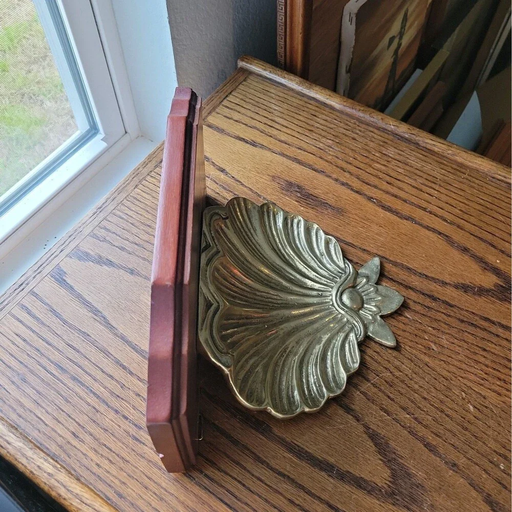 Vtg Seashell Wall Shelf Solid Brass Wood Scallop Gold Shell Hollywood Regency